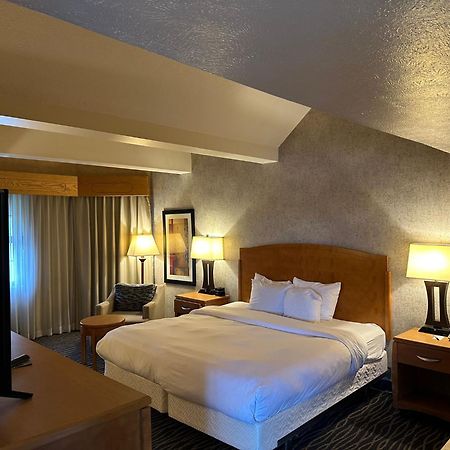 Radisson Hotel Salt Lake City Airport Екстериор снимка