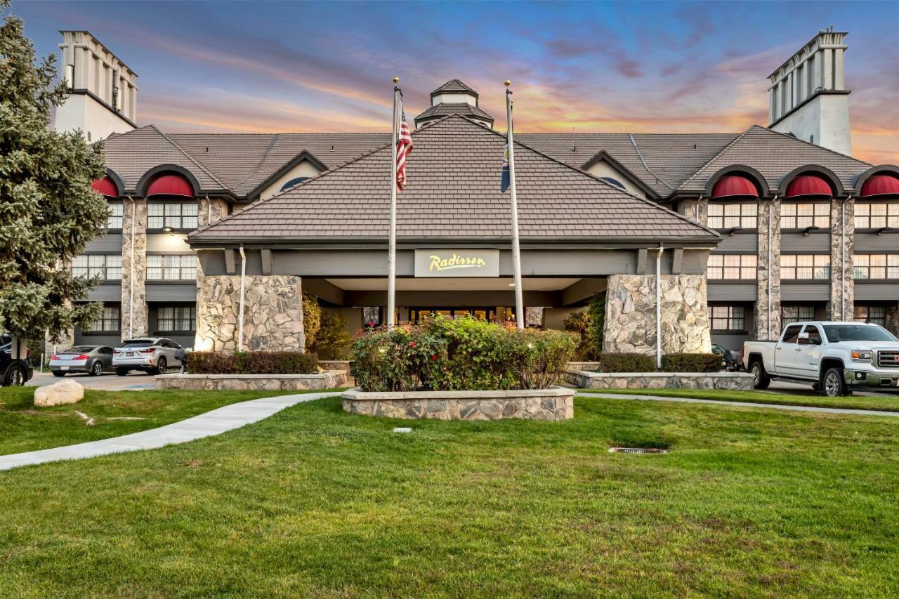 Radisson Hotel Salt Lake City Airport Екстериор снимка