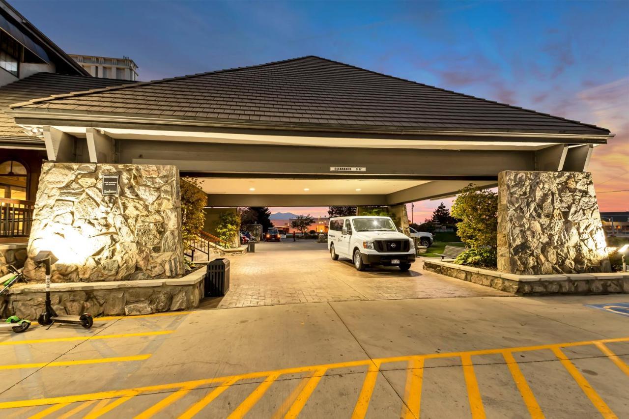 Radisson Hotel Salt Lake City Airport Екстериор снимка
