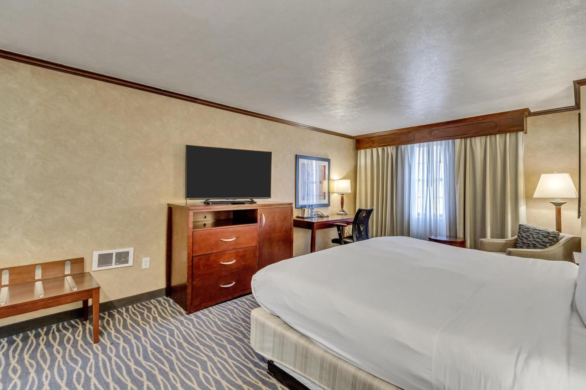 Radisson Hotel Salt Lake City Airport Екстериор снимка