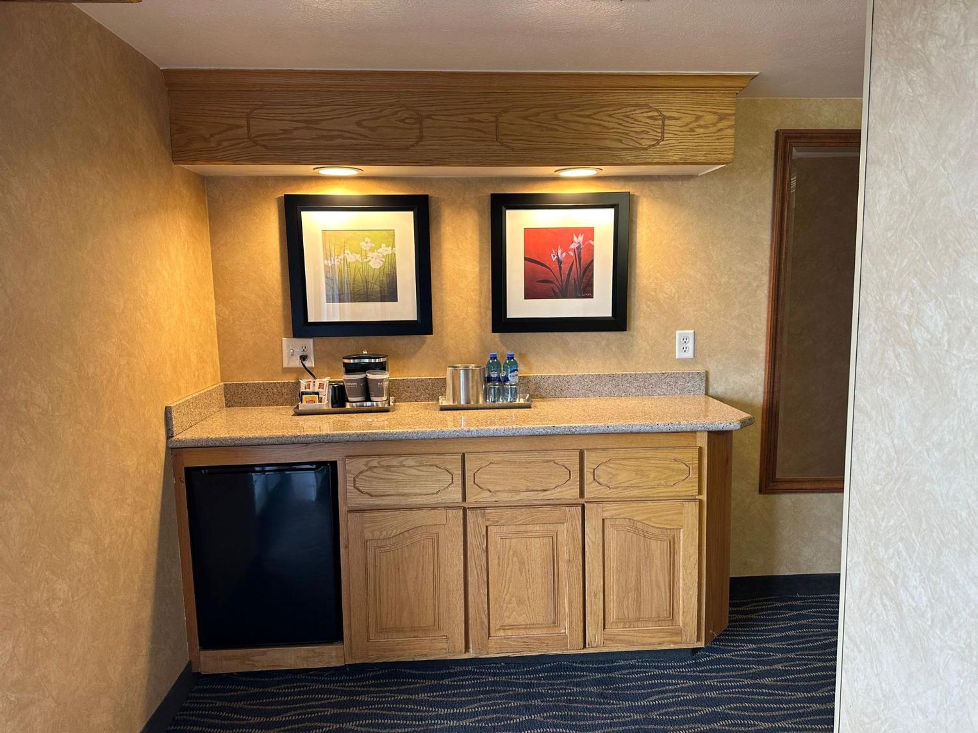 Radisson Hotel Salt Lake City Airport Екстериор снимка