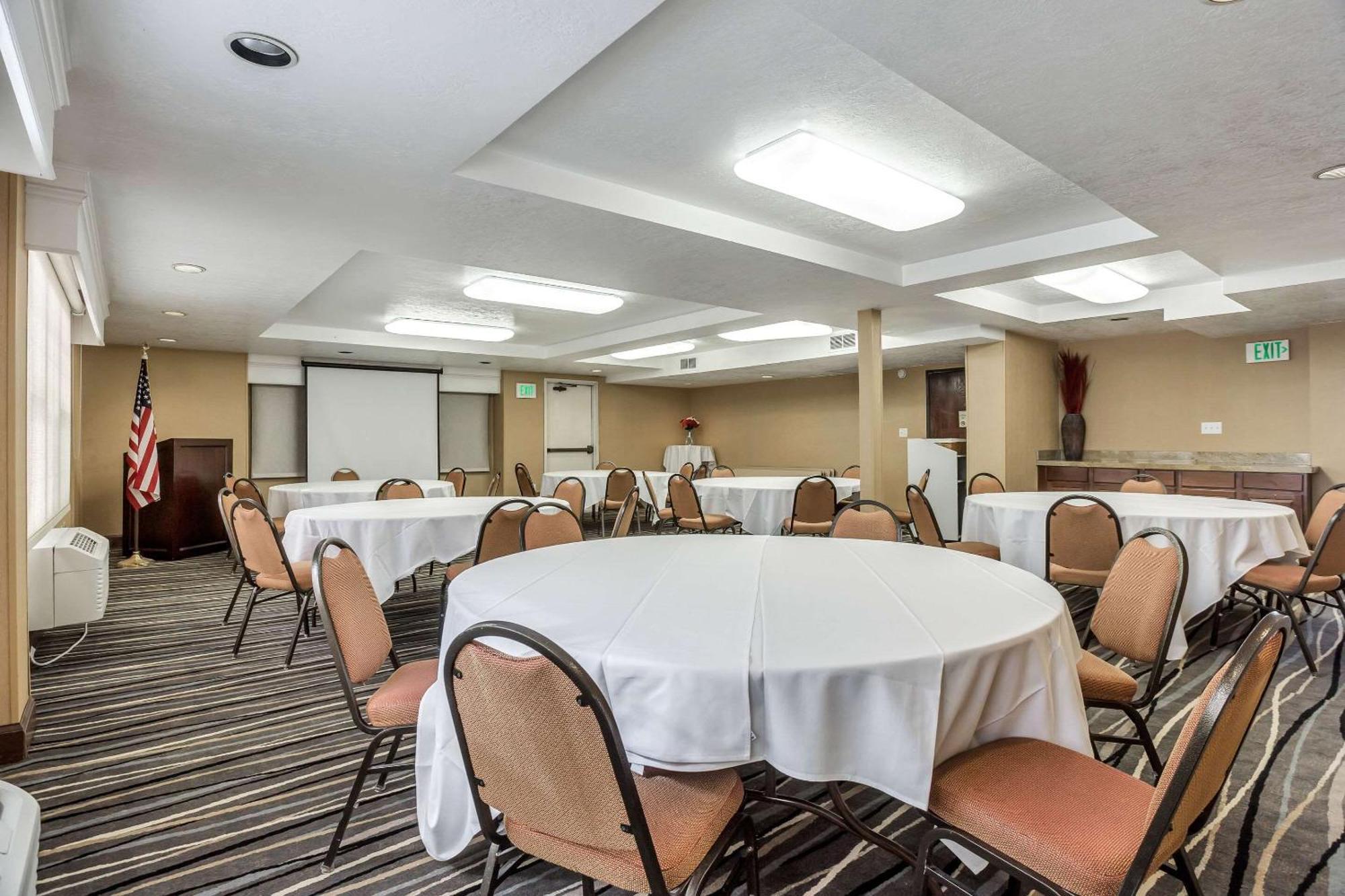 Radisson Hotel Salt Lake City Airport Екстериор снимка